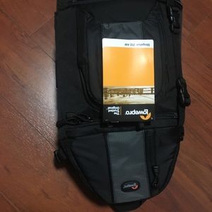 LOWEPRO SLINGSHOT